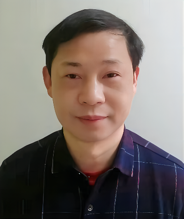 李仕龙
