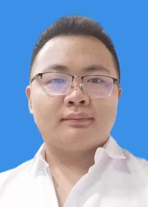 黄成志